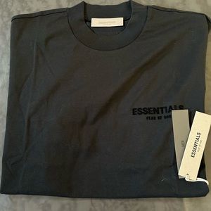 Essentials Fear of God Black t-shirt